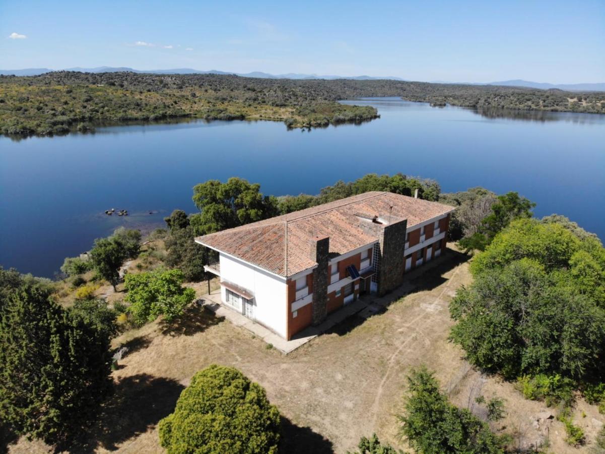 Albergue Alagon Natura Valdeobispo Exteriér fotografie